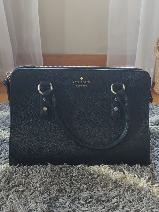 kate spade Handbags - Kate spade black pebbled leather satchel with gold hardware